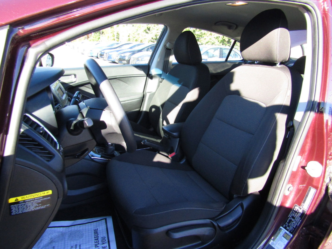 Used 2018 Kia Forte LX image 16