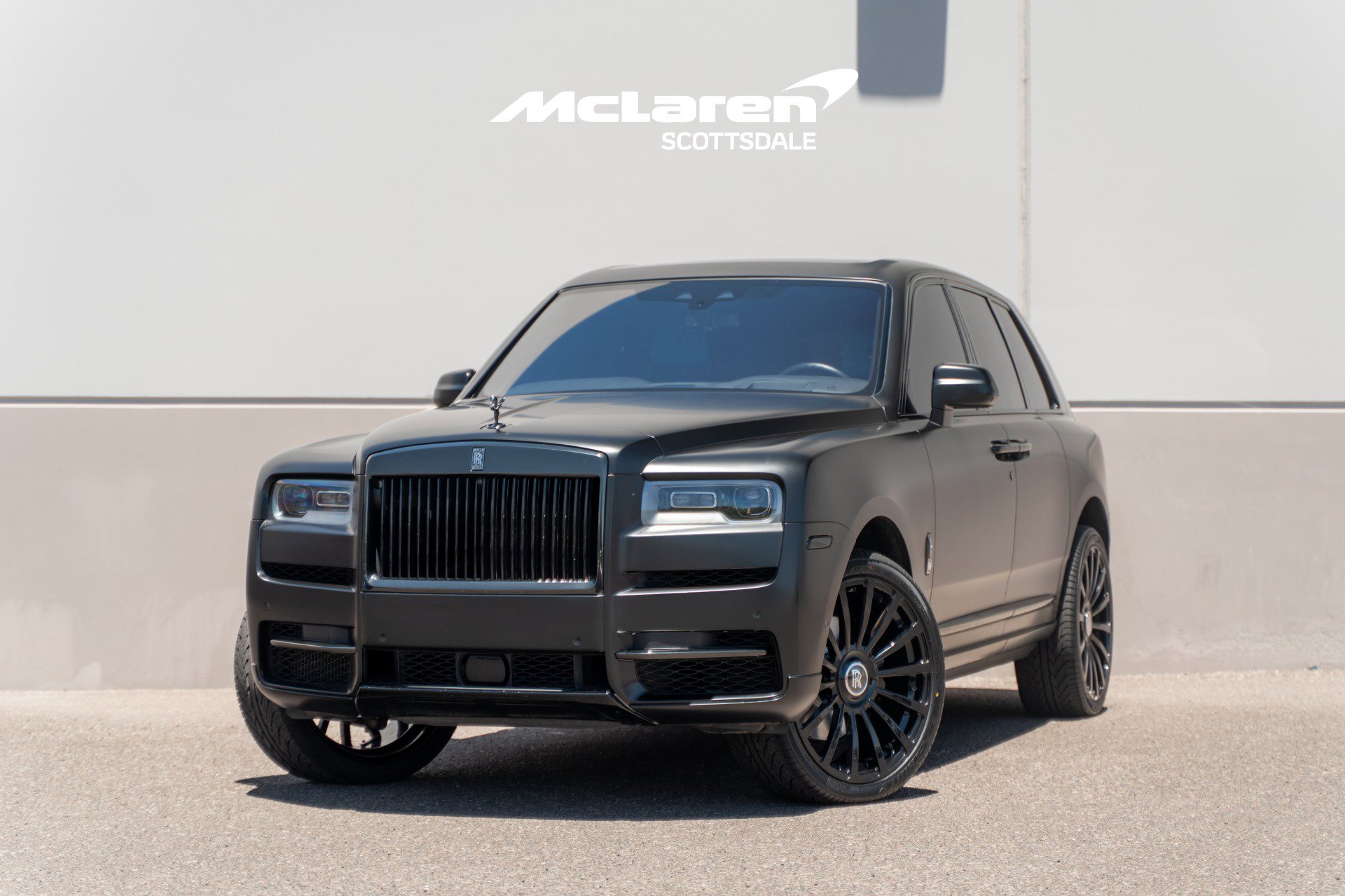 Used 2023 Rolls-Royce Cullinan Black Badge w/ Driver's Package AWD/4WD image 2