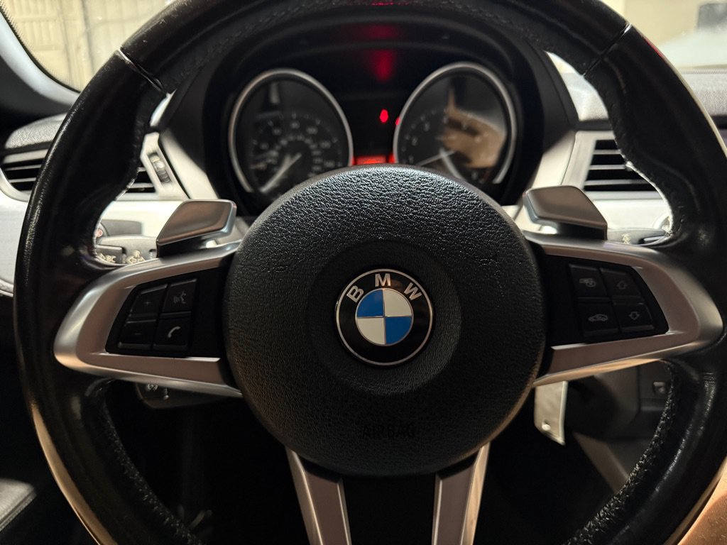 Used 2009 BMW Z4 sDrive35i RWD image 10