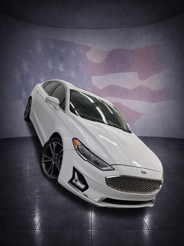 Used 2020 Ford Fusion Titanium AWD/4WD image 11