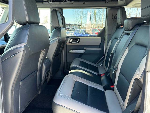 Used 2023 Ford Bronco Wildtrak image 17