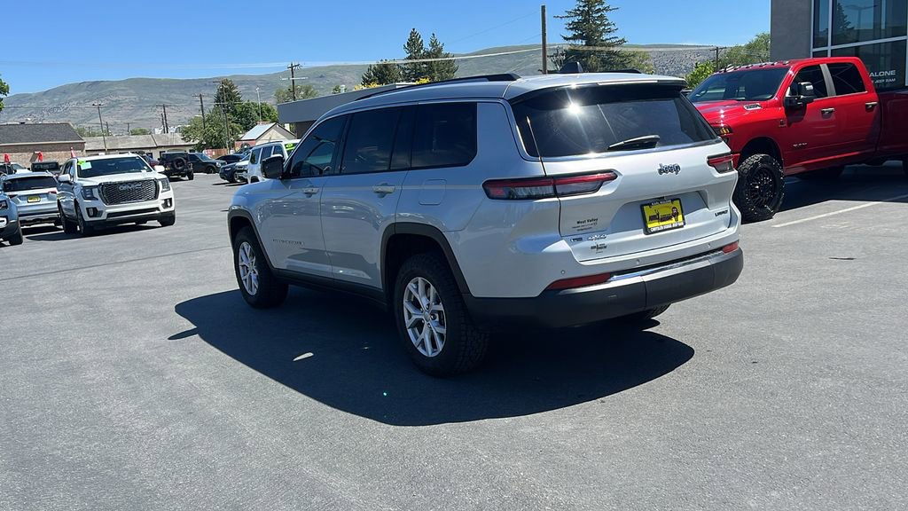 Used 2022 Jeep Grand Cherokee L Limited AWD/4WD image 7