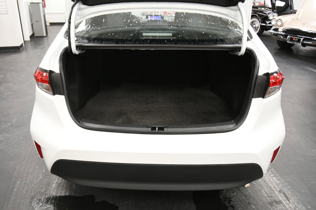 Certified 2025 Toyota Corolla LE image 21