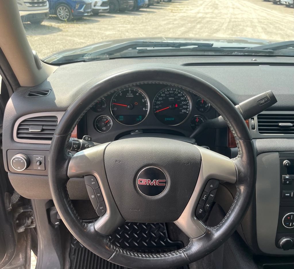 Used 2011 GMC Sierra 1500 SLT w/ SLT Convenience Package AWD/4WD image 20