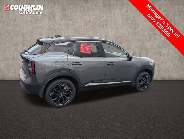 Certified 2025 Nissan Kicks SR AWD/4WD image 10