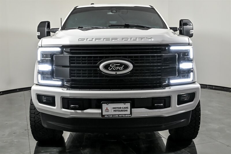Used 2017 Ford F250 Platinum w/ Platinum Ultimate Package AWD/4WD image 4
