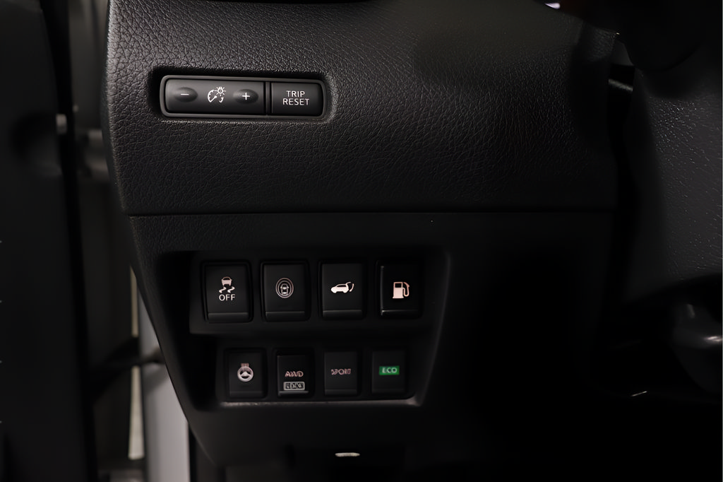 Used 2018 Nissan Rogue SL AWD/4WD image 18