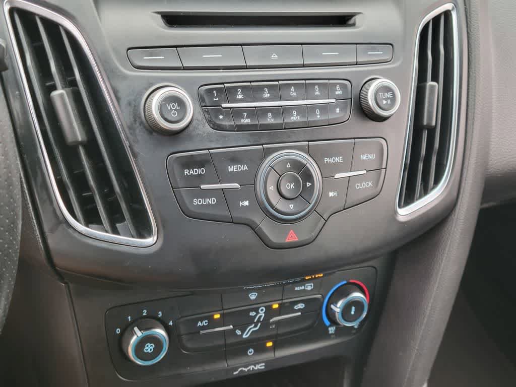 Certified 2017 Ford Focus ST FWD image 22