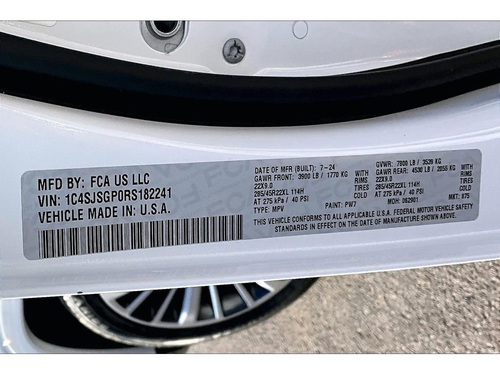 Certified 2024 Jeep Grand Wagoneer L Series III image 37