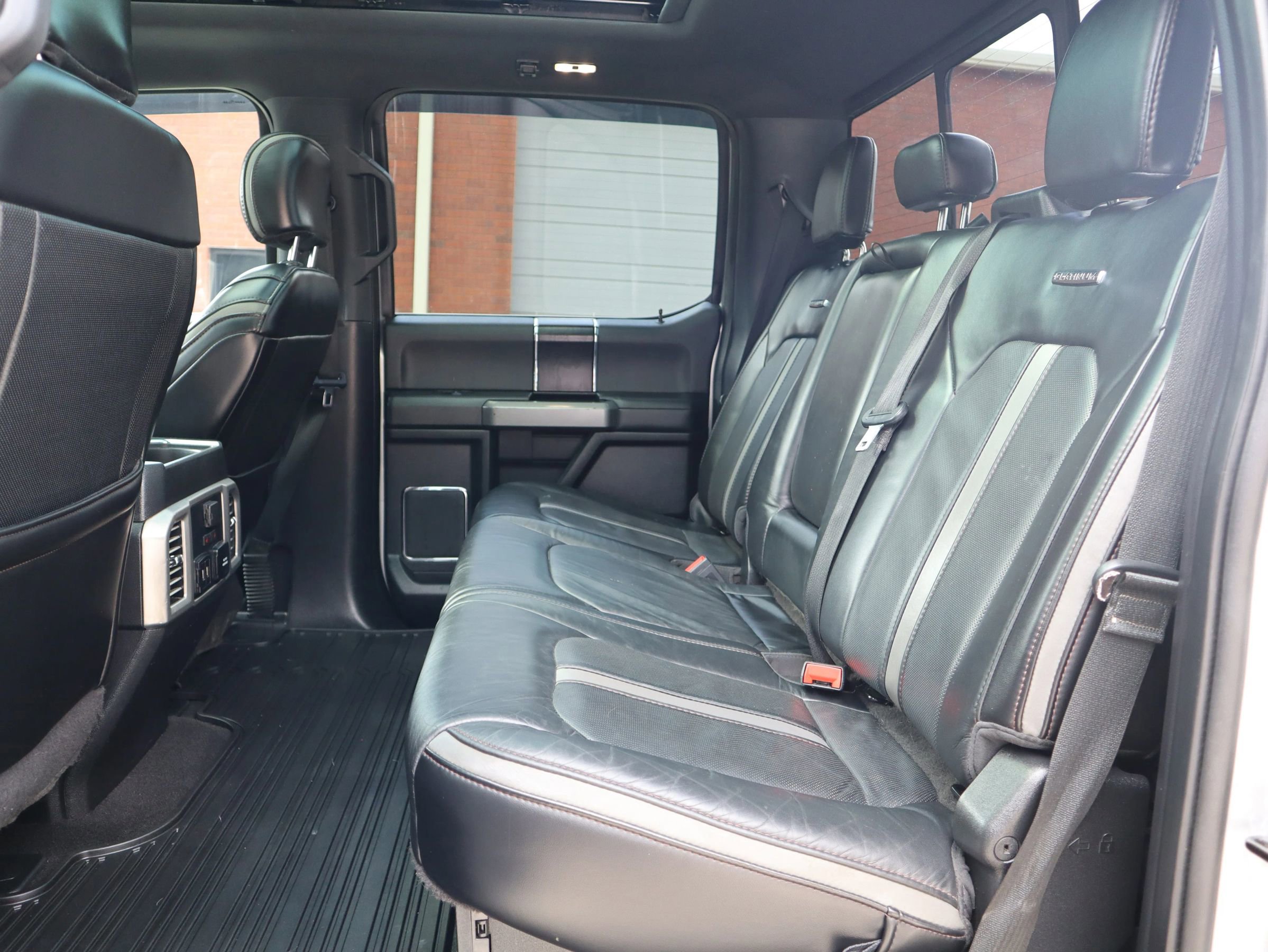 Used 2019 Ford F450 Platinum image 29