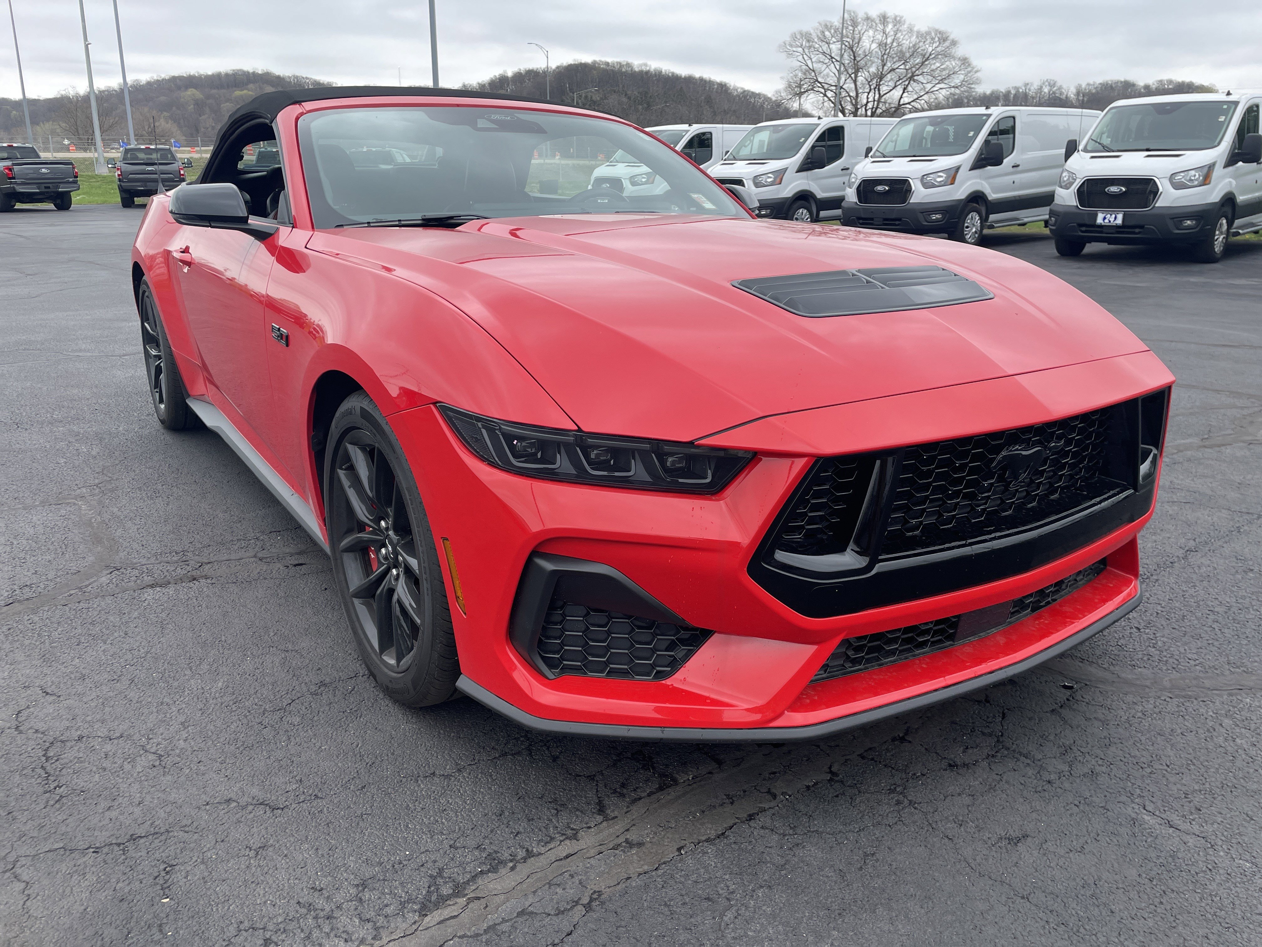 Used 2025 Ford Mustang GT Premium image 7