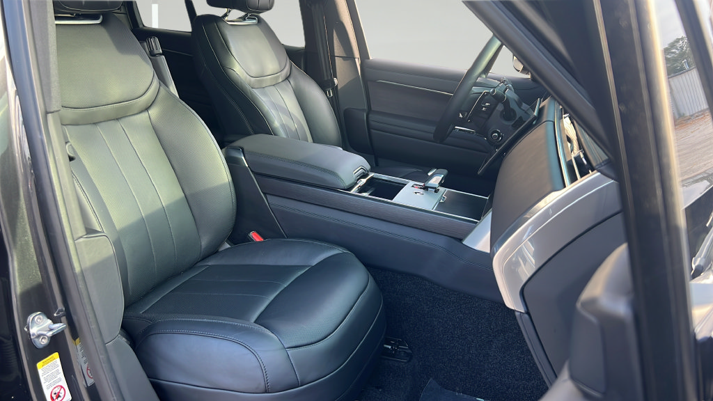 Used 2026 Land Rover Range Rover SE AWD/4WD image 22
