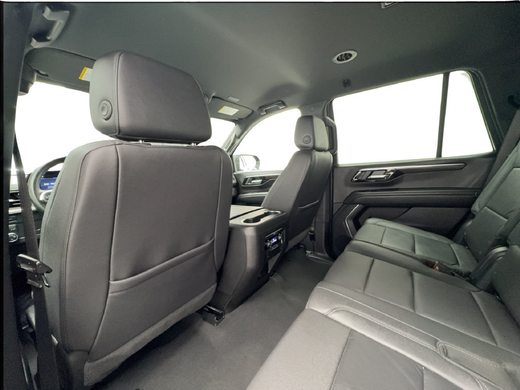 Used 2025 Chevrolet Tahoe LT RWD image 32