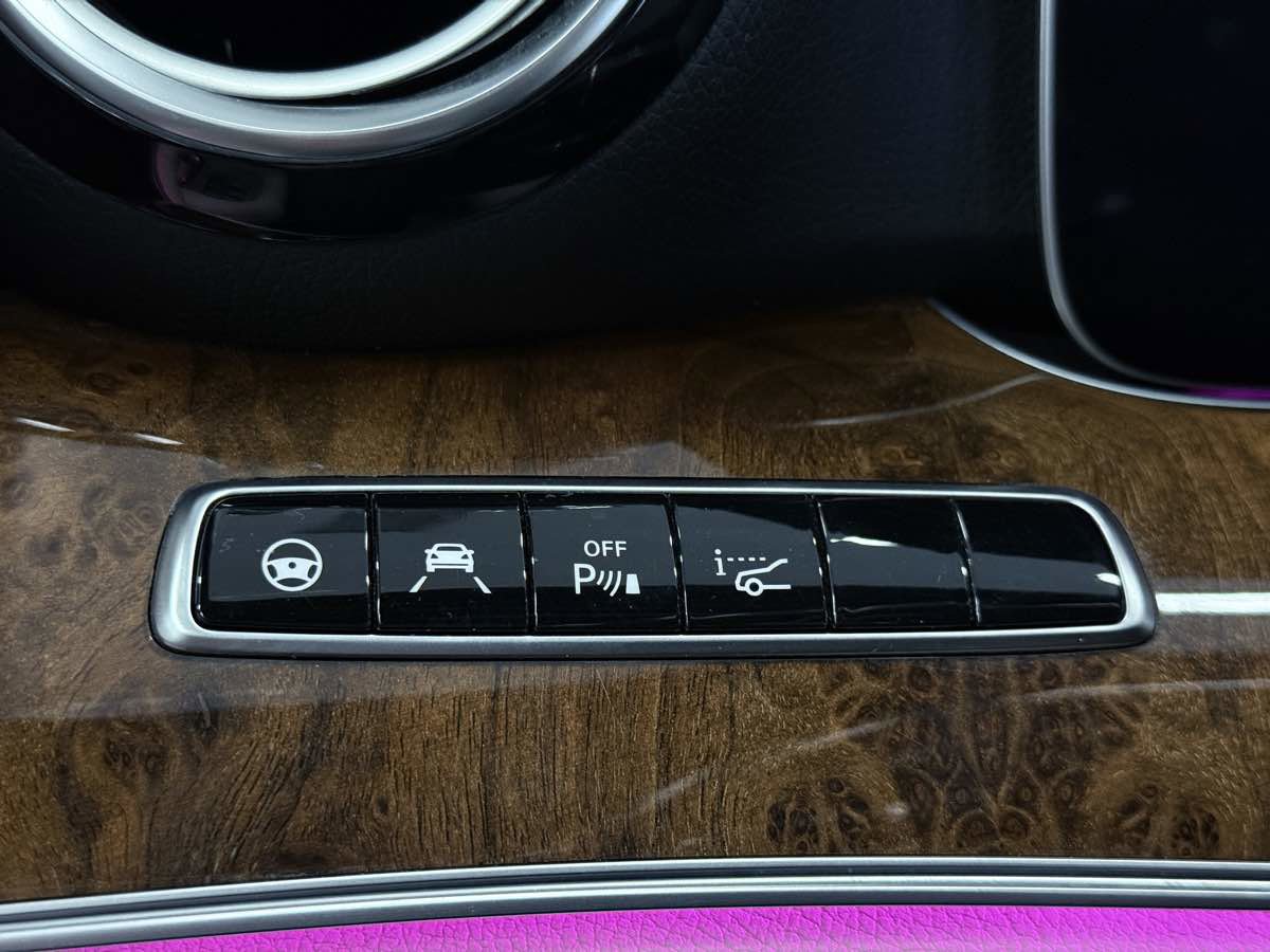 Used 2018 Mercedes-Benz E 400 4MATIC Wagon image 47