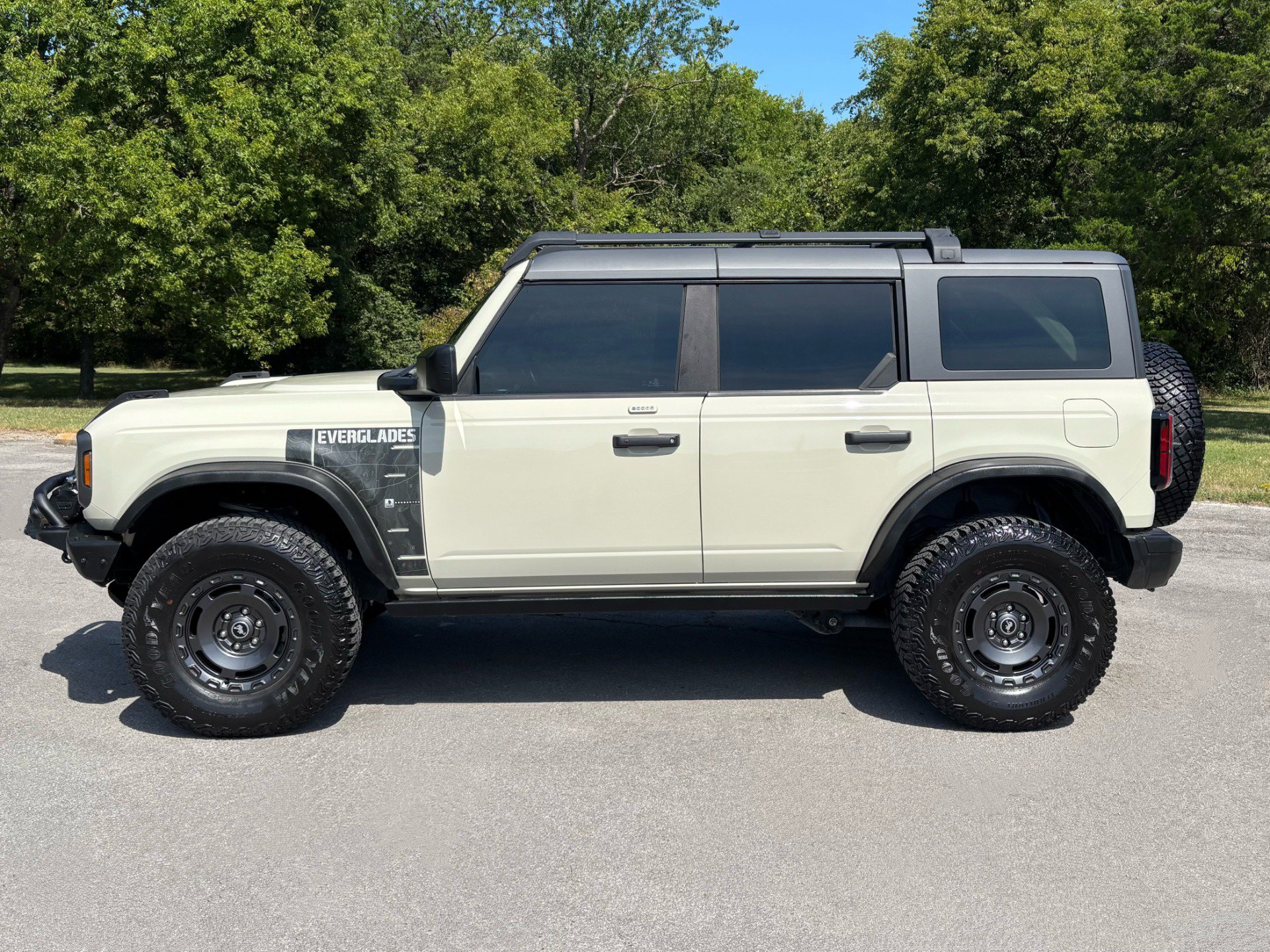 Used 2022 Ford Bronco Everglades AWD/4WD image 7