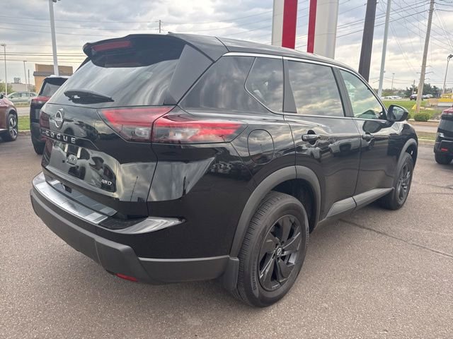 Certified 2026 Nissan Rogue SV w/ Cold Weather Package AWD/4WD image 5