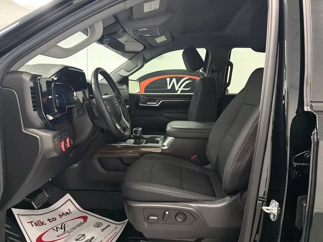 Used 2023 Chevrolet Silverado 1500 RST AWD/4WD image 11