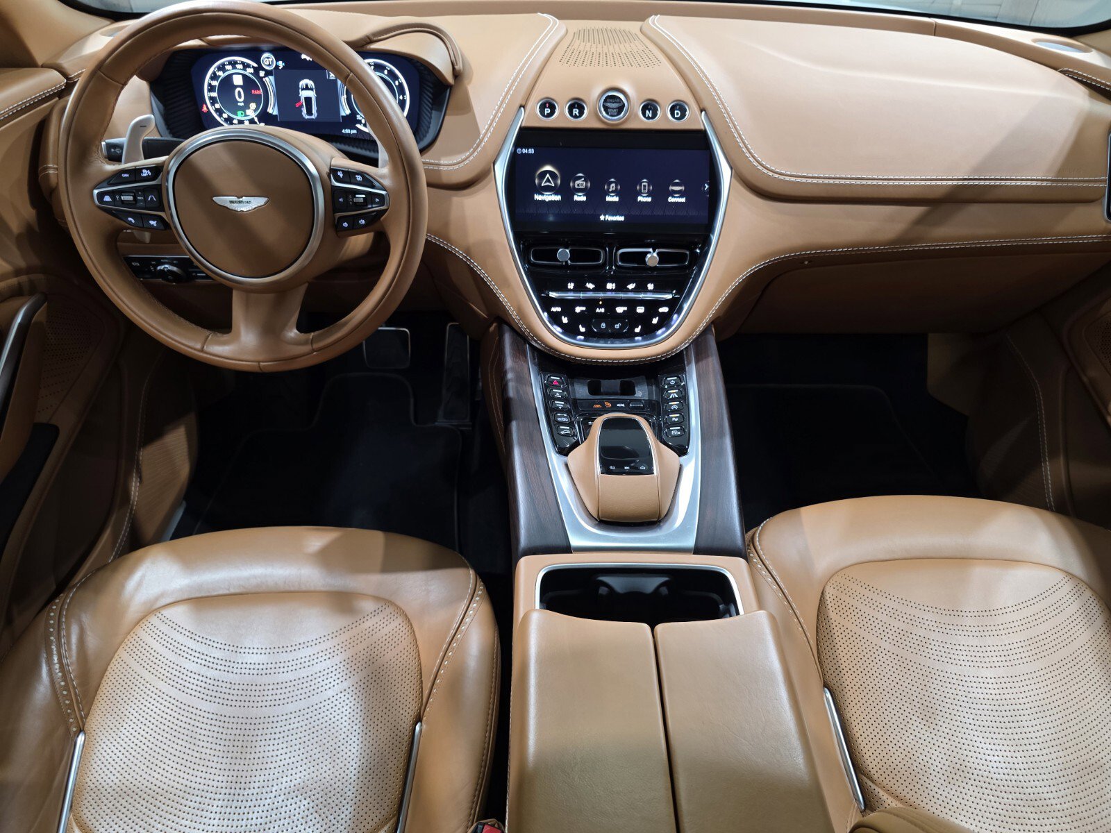 Used 2022 Aston Martin DBX AWD/4WD image 10