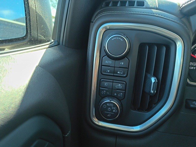 Used 2019 Chevrolet Silverado 1500 LTZ w/ LTZ Premium Package image 25