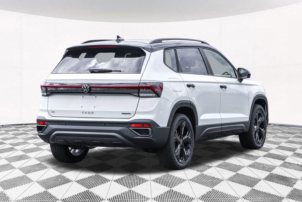 Used 2025 Volkswagen Taos SE image 11