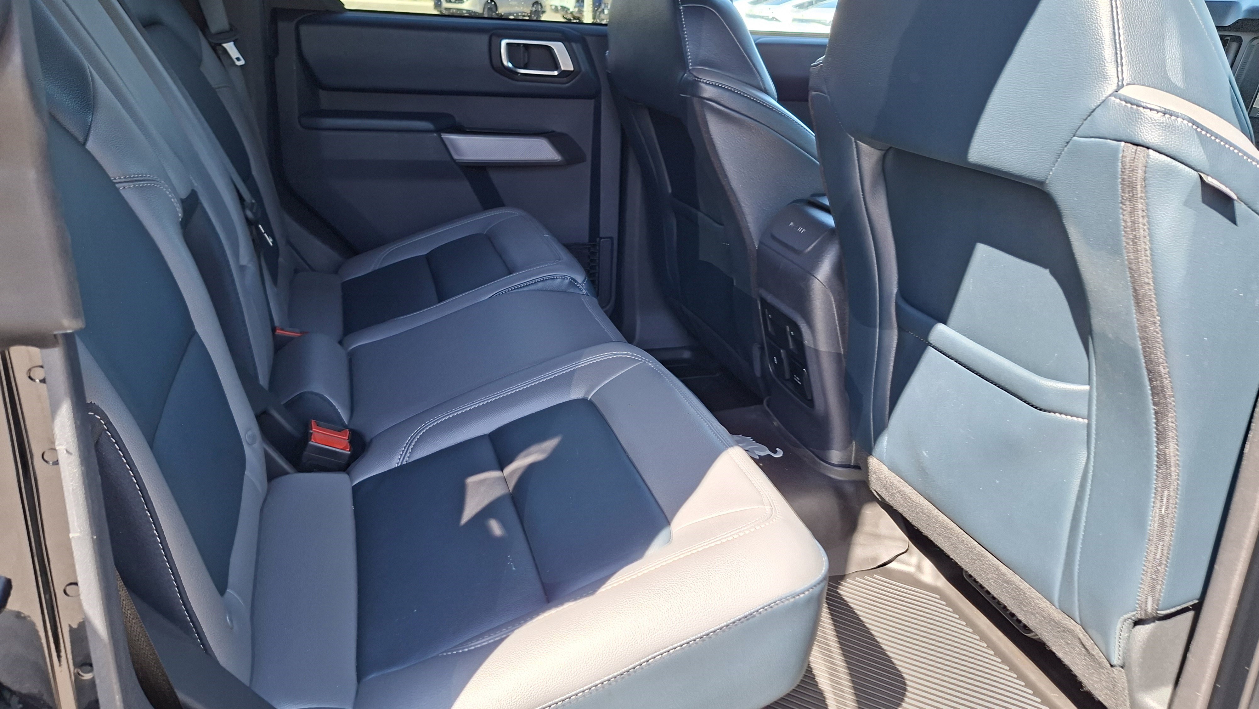 Used 2023 Ford Bronco Outer Banks w/ Sasquatch Package image 22