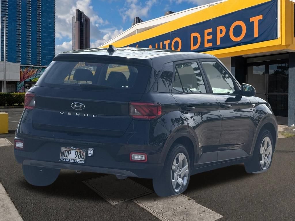 Used 2020 Hyundai Venue SE FWD image 5