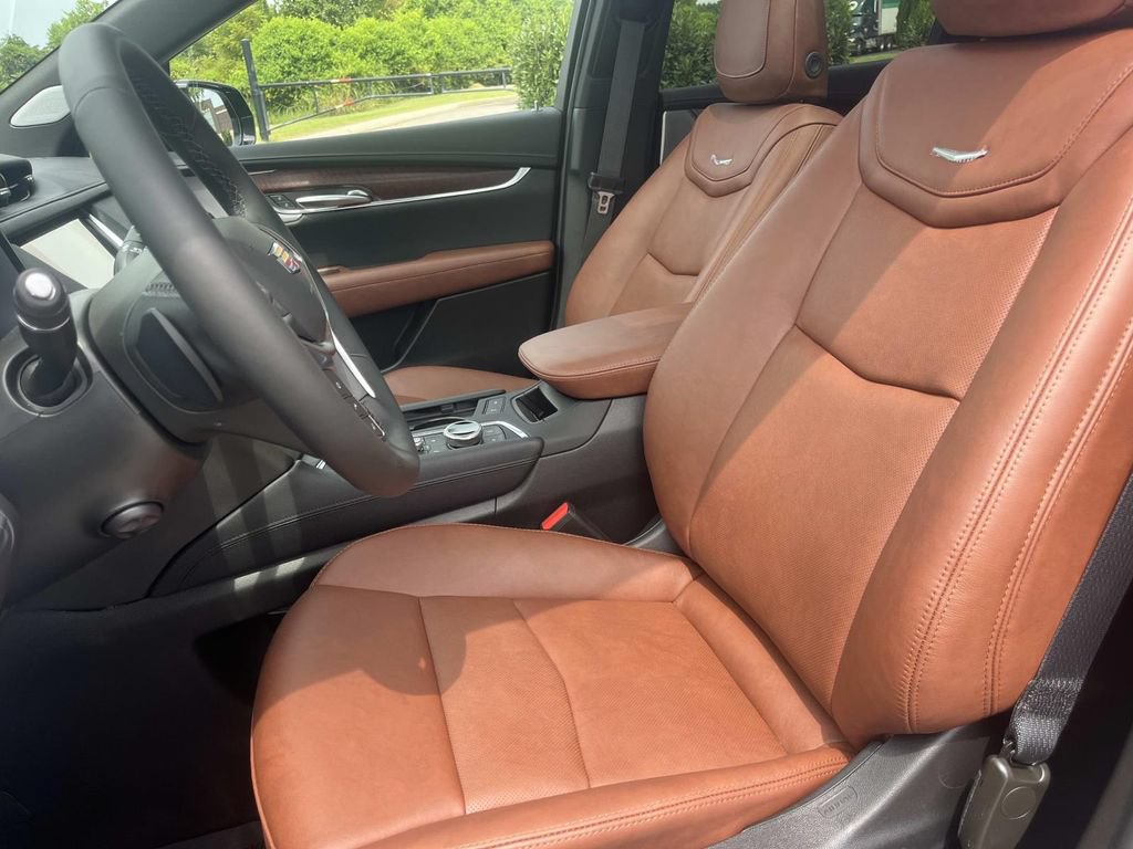 New 2026 Cadillac XT5 Premium Luxury w/ Driver Assist Package AWD/4WD image 21