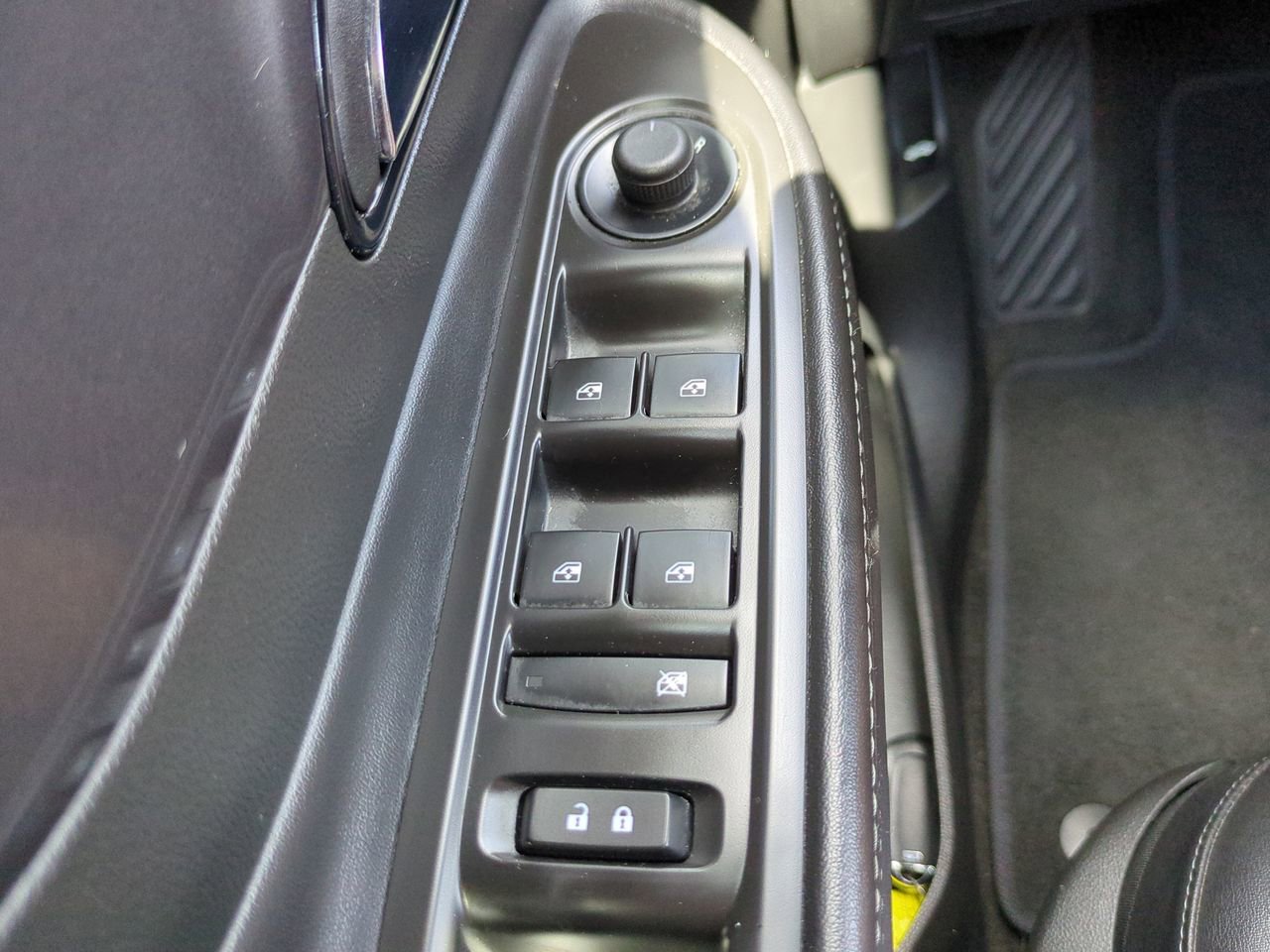 Used 2022 Buick Encore Preferred w/ Safety Package AWD/4WD image 22