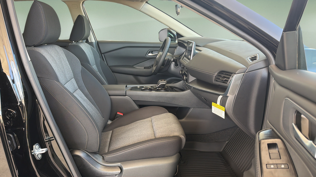 New 2026 Nissan Rogue SV FWD image 11