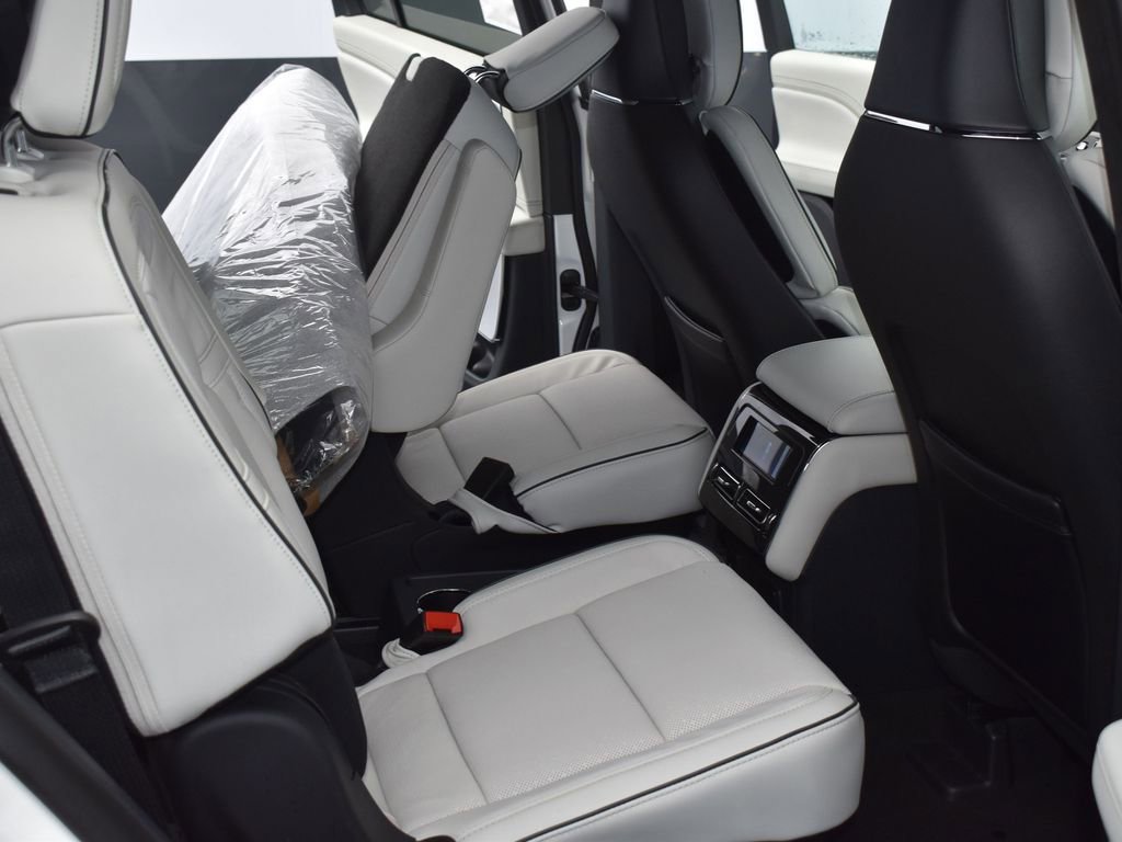 New 2026 Lincoln Aviator Black Label w/ Dynamic Handling Package image 15