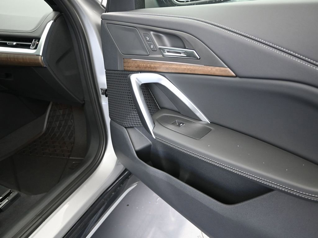 New 2026 BMW X1 xDrive28i w/ Technology Package image 23