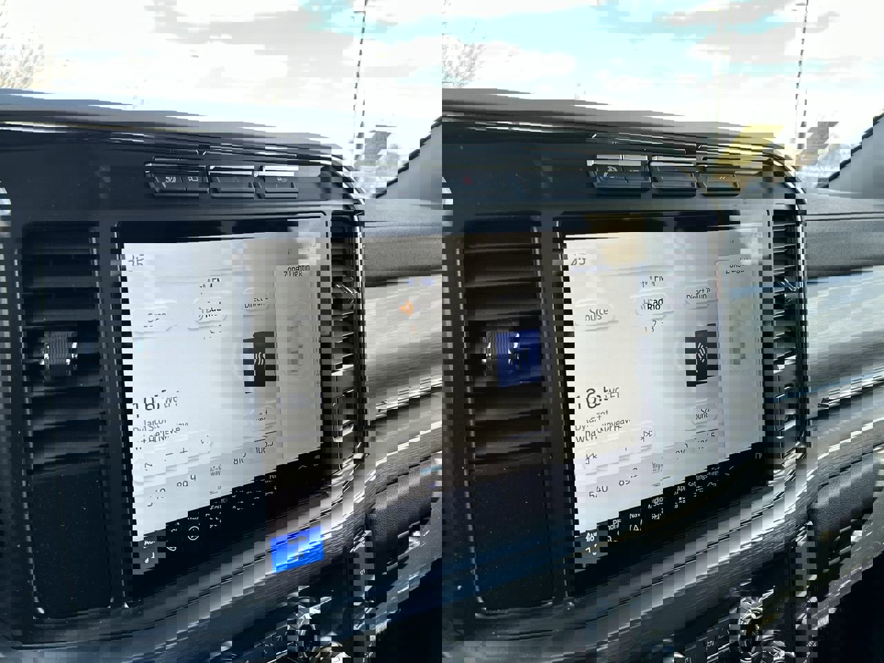 Used 2024 Ford F250 Lariat image 27