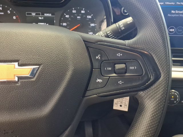 Certified 2024 Chevrolet Trax LS w/ LS Convenience Package FWD image 17