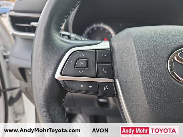 Used 2023 Toyota Highlander LE FWD image 16
