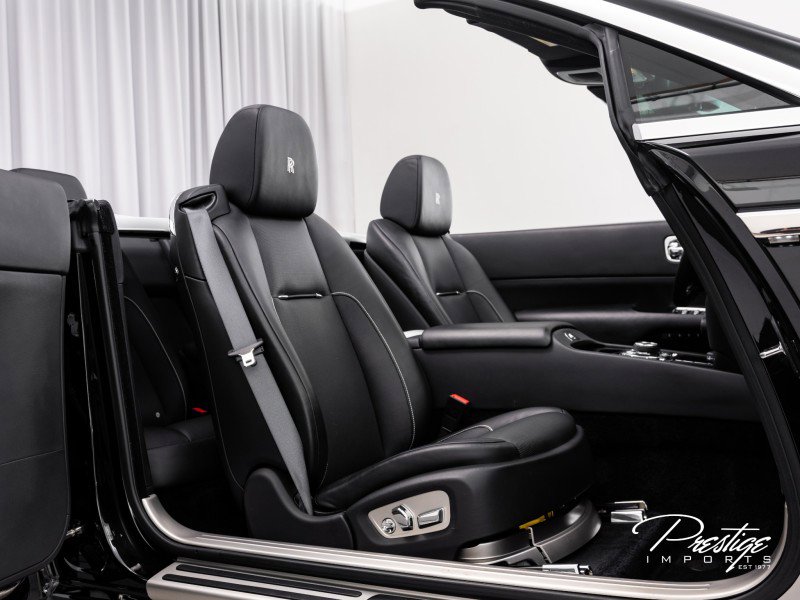 Used 2018 Rolls-Royce Dawn image 43