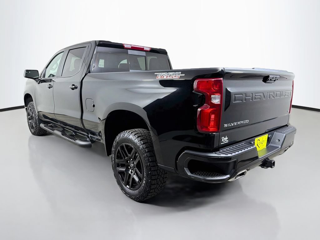 Used 2025 Chevrolet Silverado 1500 LT Trail Boss w/ Convenience Package II AWD/4WD image 8
