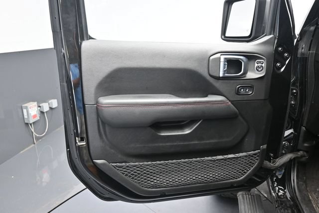 Used 2023 Jeep Wrangler Unlimited Rubicon AWD/4WD image 12