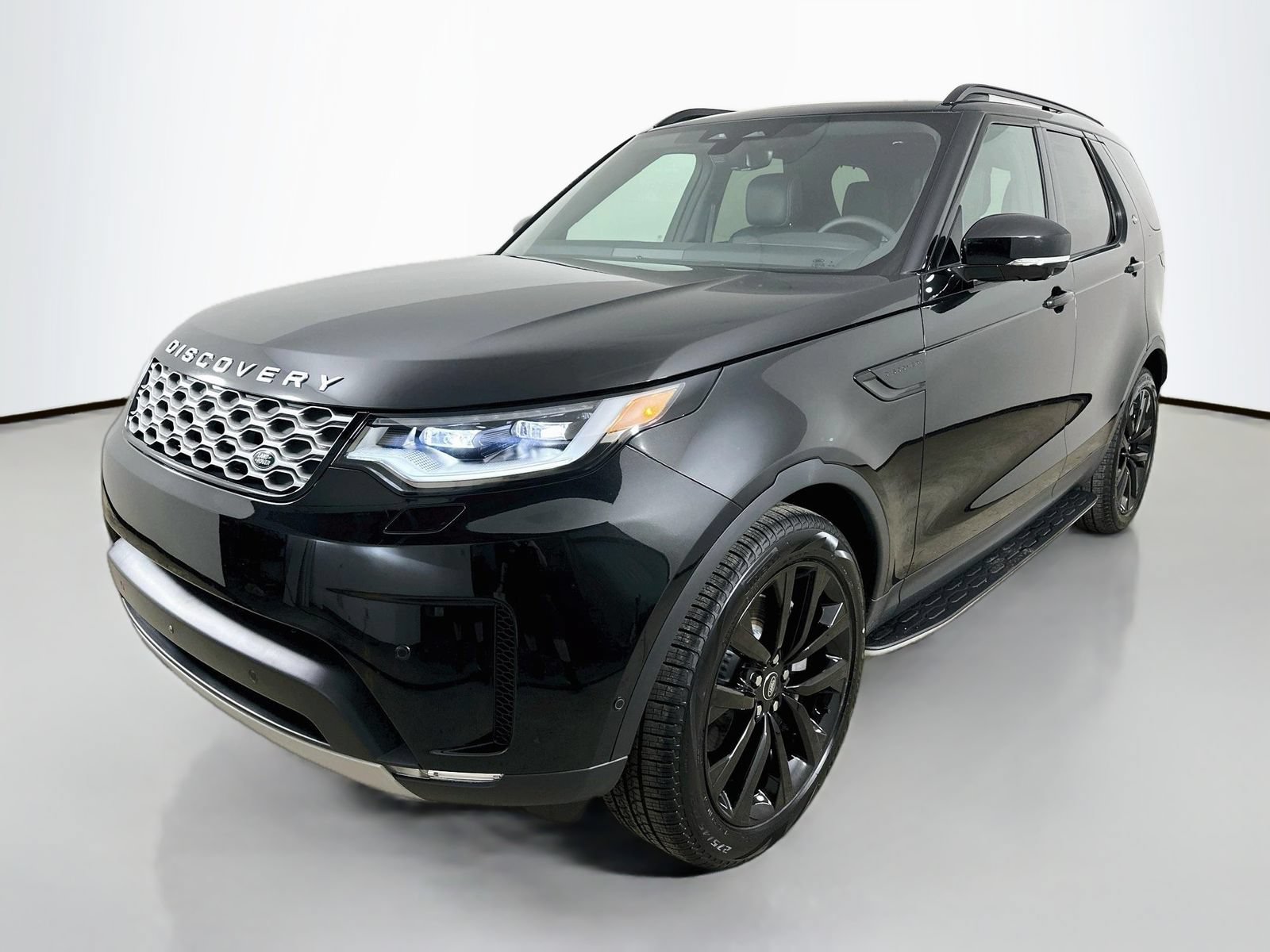 New 2026 Land Rover Discovery S