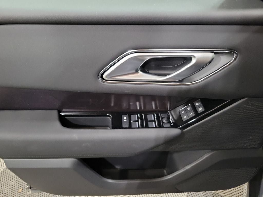 New 2026 Land Rover Range Rover Velar Dynamic SE AWD/4WD image 14