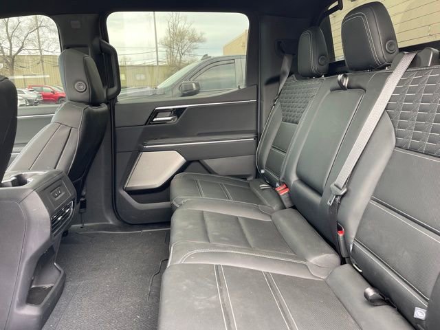 Used 2024 GMC Sierra EV Denali image 9