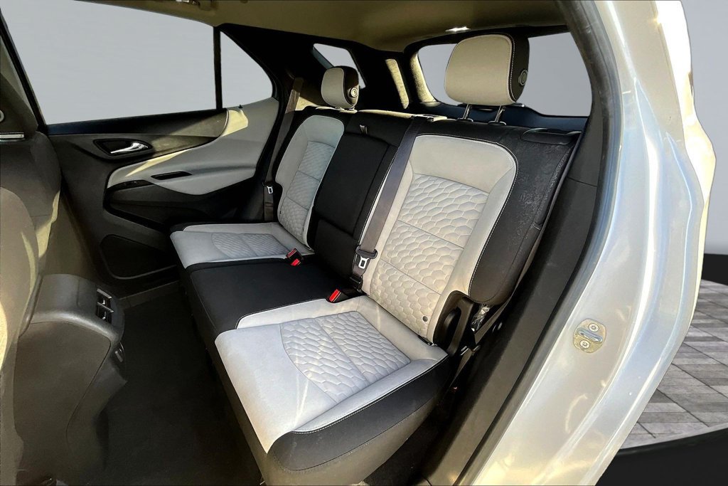 Used 2020 Chevrolet Equinox LS AWD/4WD image 22