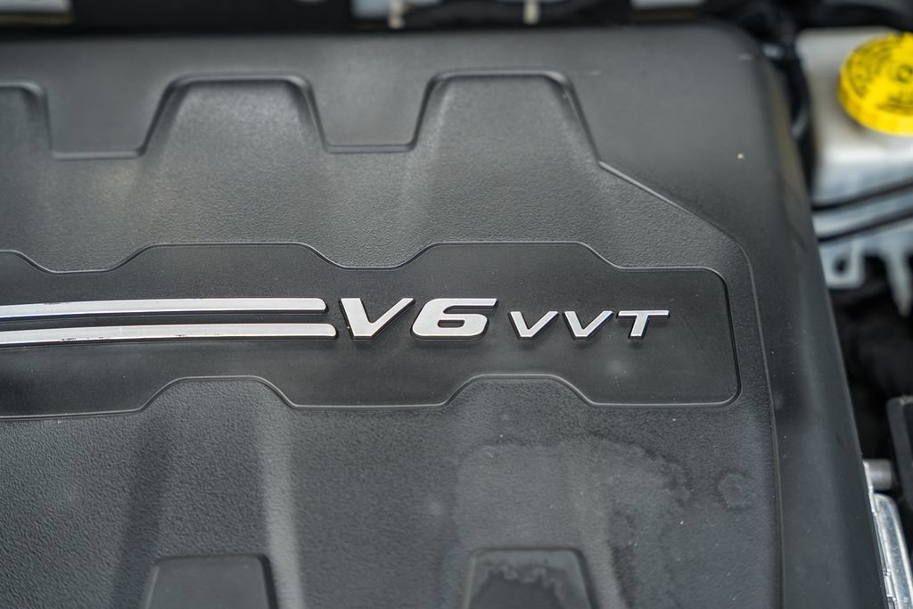 Used 2019 Jeep Cherokee Limited AWD/4WD image 21