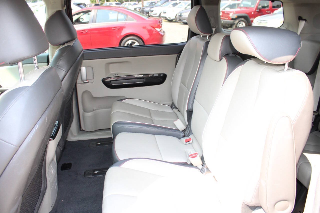 Used 2015 Kia Sedona EX w/ EX Premium Plus Package FWD image 21