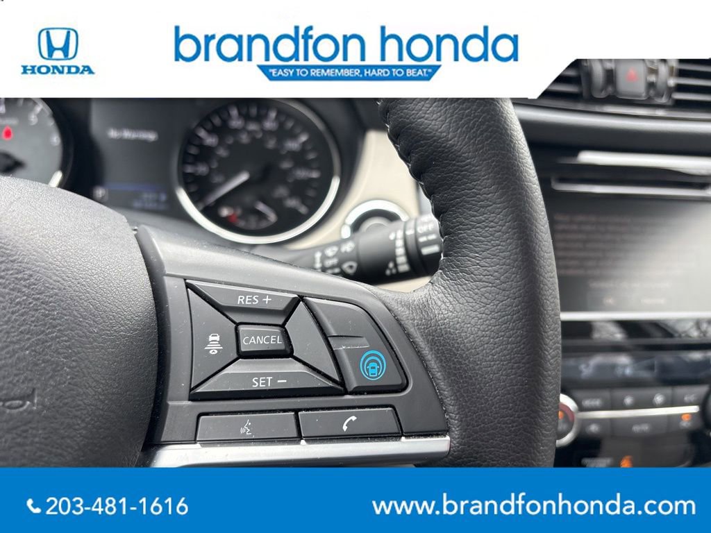 Used 2022 Nissan Rogue Sport SL w/ Premium Package image 15