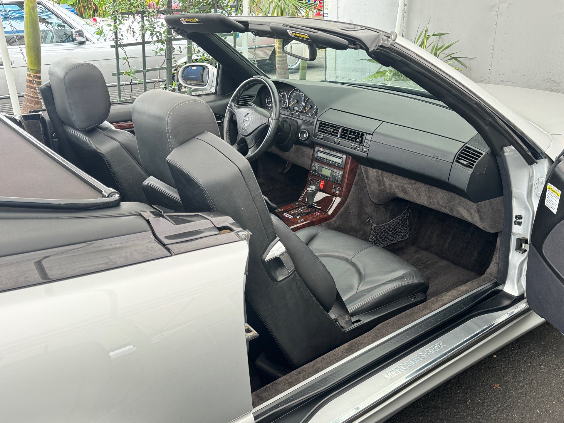 Used 2001 Mercedes-Benz SL 500 image 16