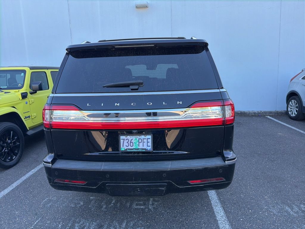 Used 2021 Lincoln Navigator L Reserve AWD/4WD image 3