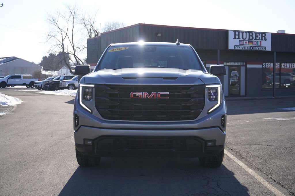 Used 2023 GMC Sierra 1500 Elevation image 2