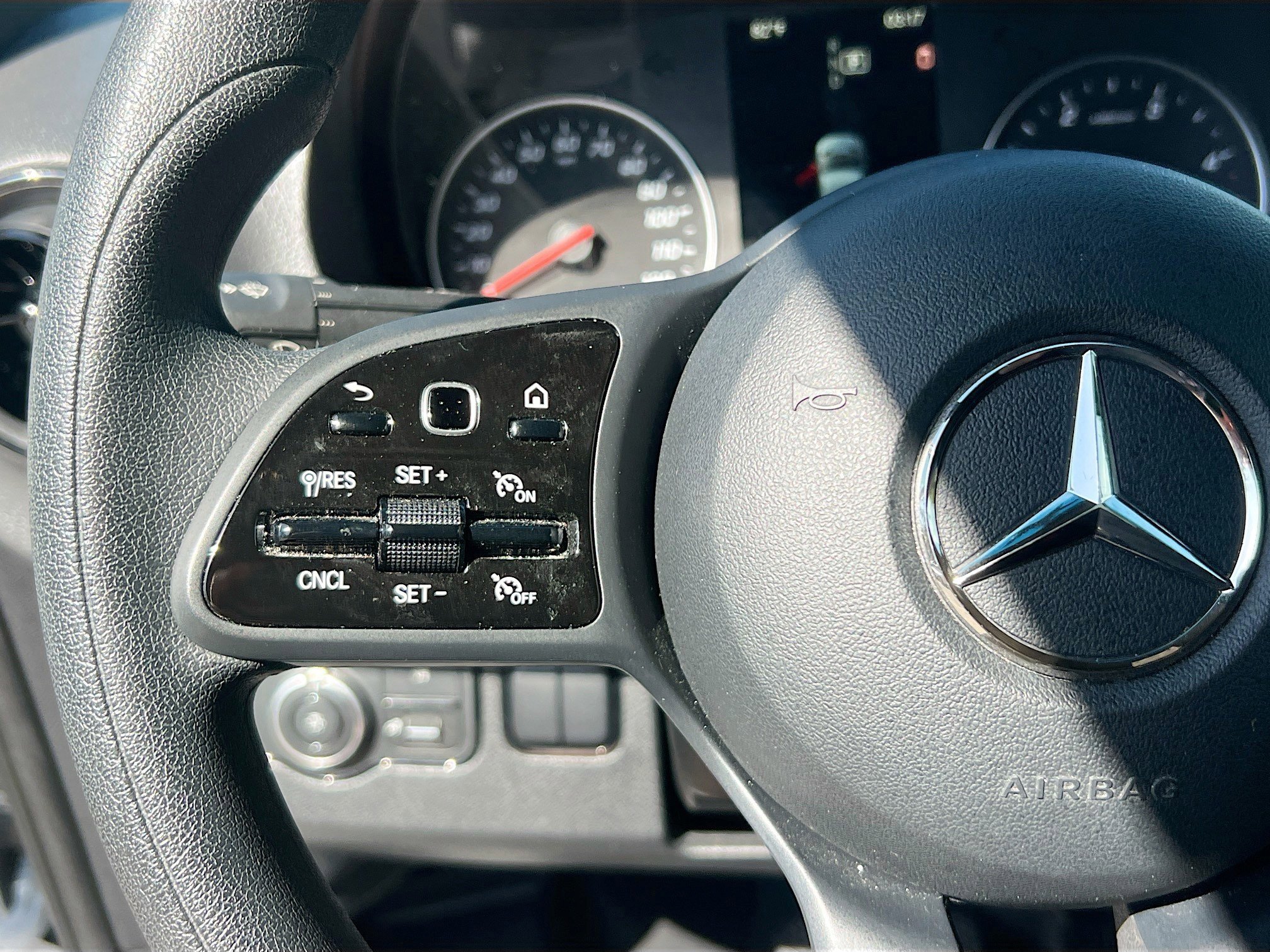 Used 2024 Mercedes-Benz Sprinter 2500 image 18