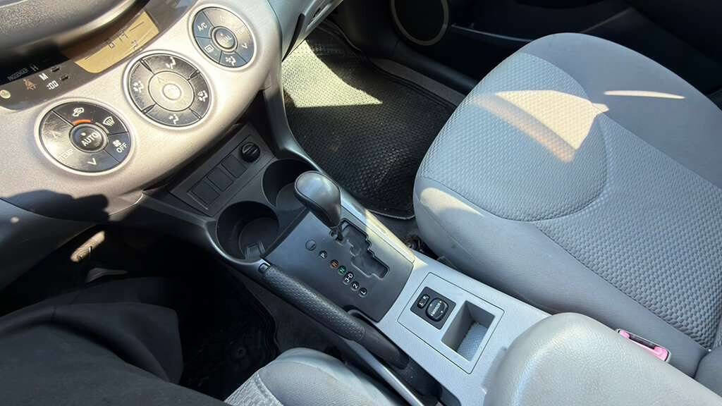 Used 2007 Toyota RAV4 Limited AWD/4WD image 15