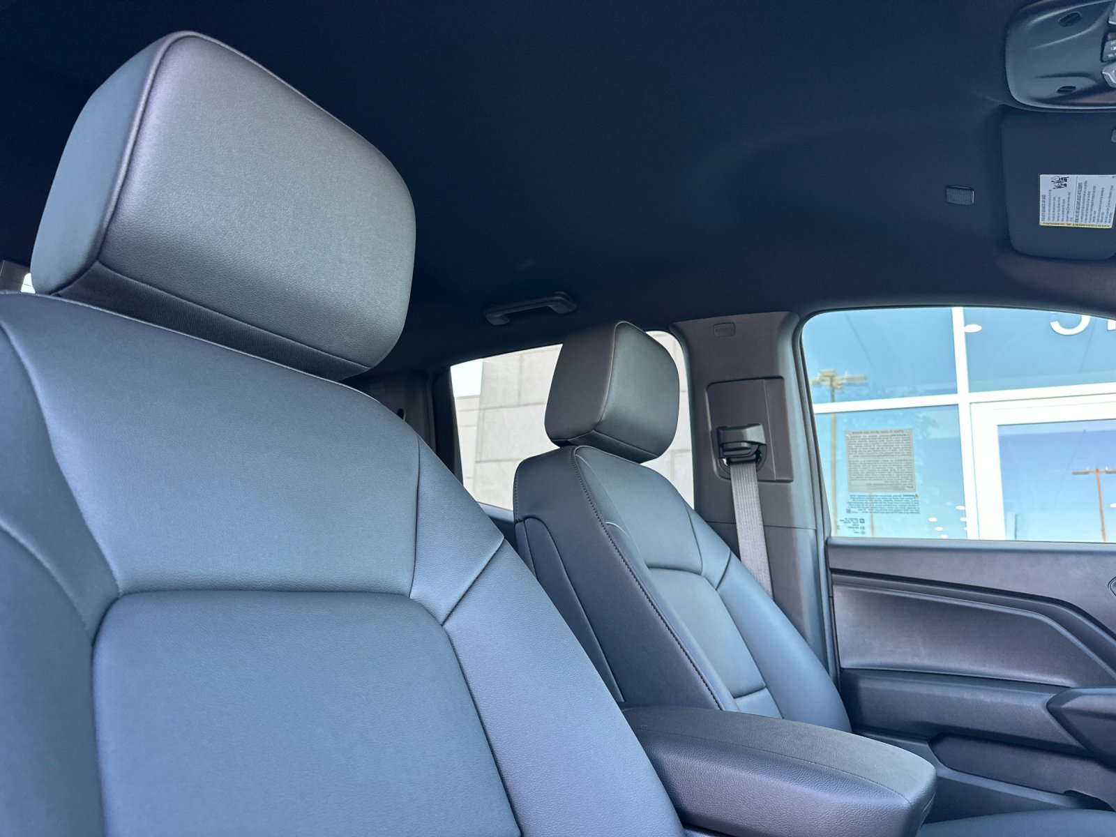New 2026 Chevrolet Colorado Trail Boss w/ Midnight Edition AWD/4WD image 16